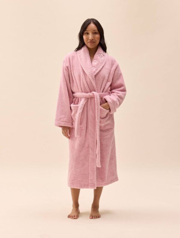 صورة واتساب بتاريخ 2025-12-03 في 08.57.08_fb6e6105 Classic Comfort Robe in Pink